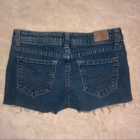 Aeropostalé Low-Rise Dark-Wash Jean Shorts - Picture 7 of 12